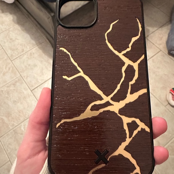 iPhone 14 plus Keyway case - Picture 2 of 3